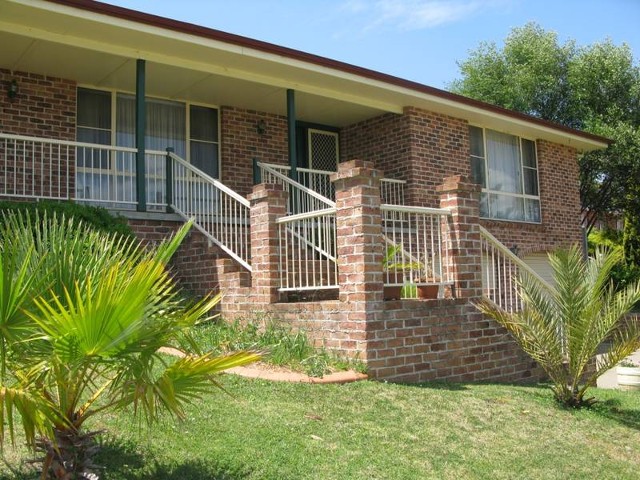 9 Ash Tree Drive