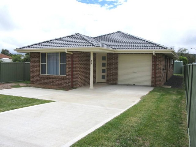 25 Alahna Drive