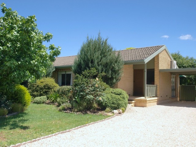 6 Unkuala Avenue