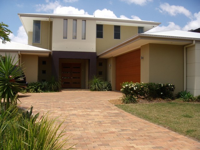19 River Cove
