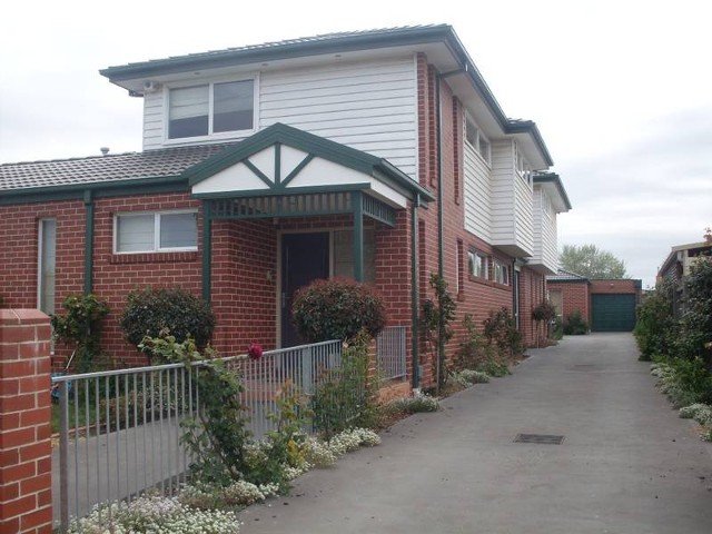 2/84 Hawker street