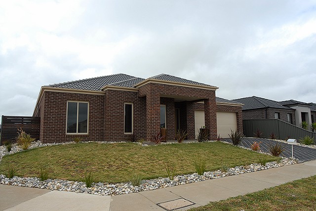 99 Alfredton Drive