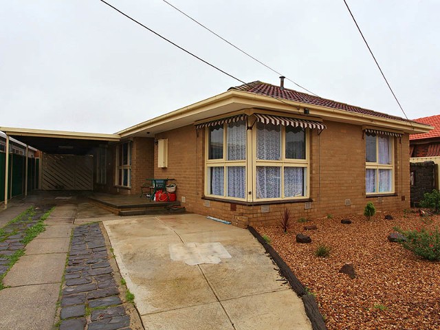 52 Angelique Grove