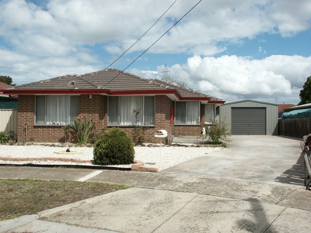 3 Cosma Court