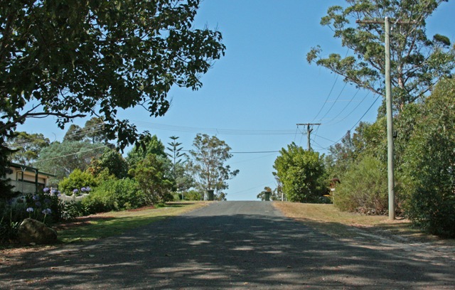 Eagle Heights, 2737m2 Private Block. Picture 2