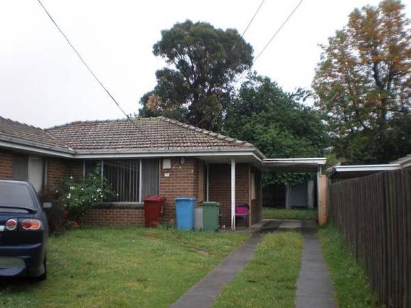 FRESHLY PAINTED & NEW CARPETS this 2 bedroom unit has a carport, Picture