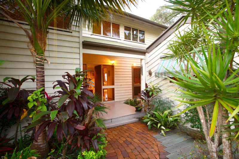 Over 1/4 acre on the NE Escarpment of Buderim with Stunning Ocean Views Picture 2