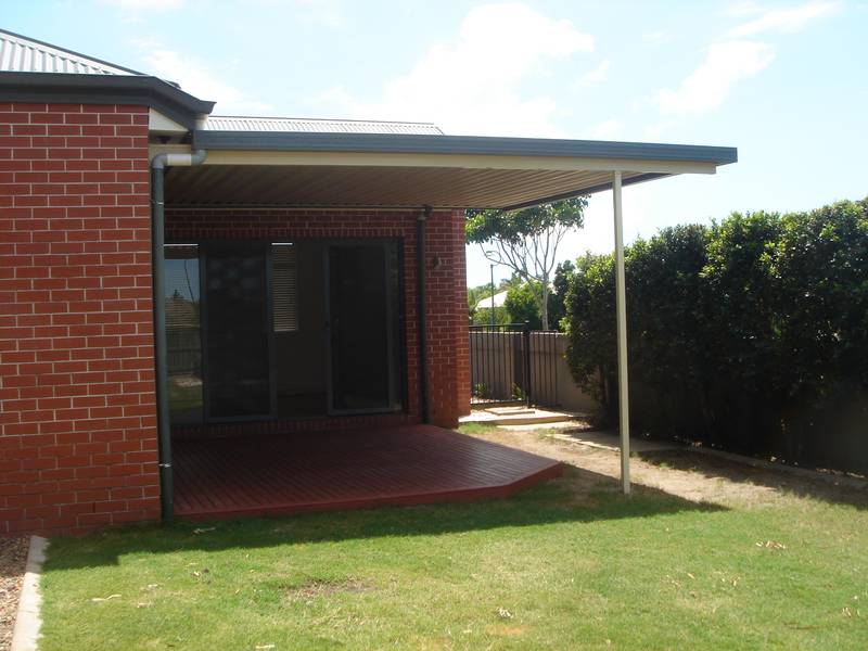 Low set brick home Picture