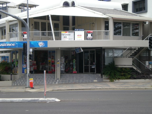 High Exposure Space - Mooloolaba Esplanade Picture 1