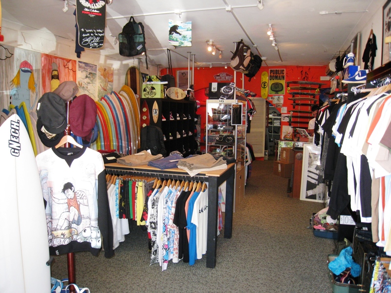 Centrally Located Retail Shop Picture 2