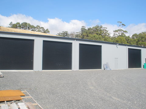 Large Industrial Workshop - FOR LEASE Picture 1