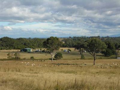 A MAGNIFICENT 48.56HA (120 ACRES) HOMESITE Picture