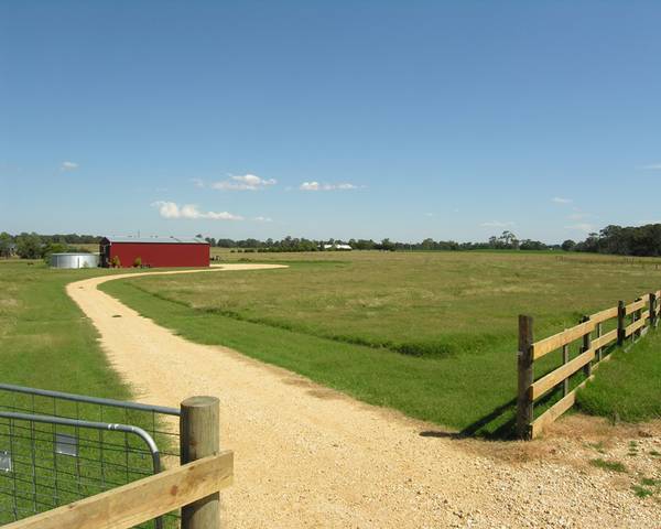 CLOSE IN 4.379HA ( 10.82 ACRES ) BUILDING BLOCK Picture 2