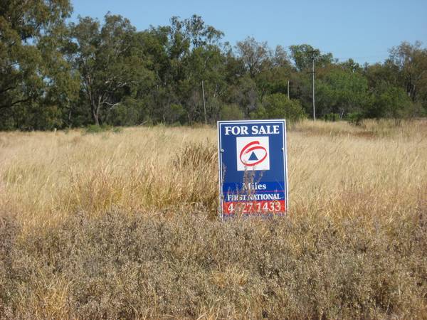 Vacant Land - Condamine Picture 1