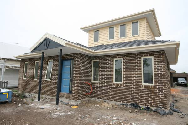 Brand New Double Storey Townhouse Picture 1