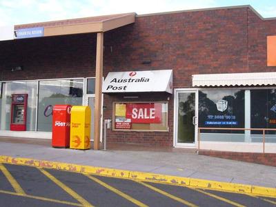 RETAIL PREMISES IN WHEELERS HILL SHOPPING CENTRE Picture