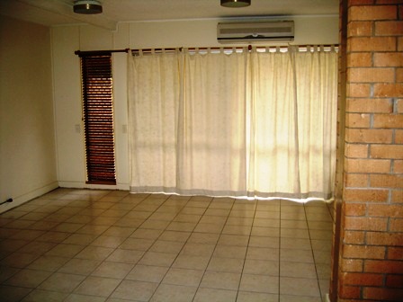 Air Conditiong Townhouse - Very Central Location!! Picture