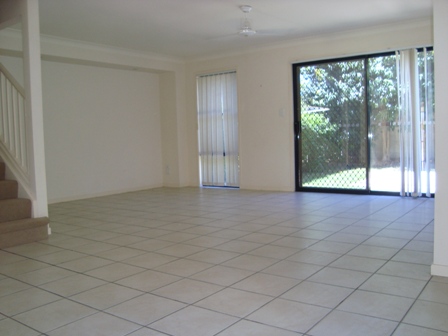 Contemporary Style Three Bedroom Villa! Golf Course Precinct! Open Wednesday 1st April at 5.20pm Picture