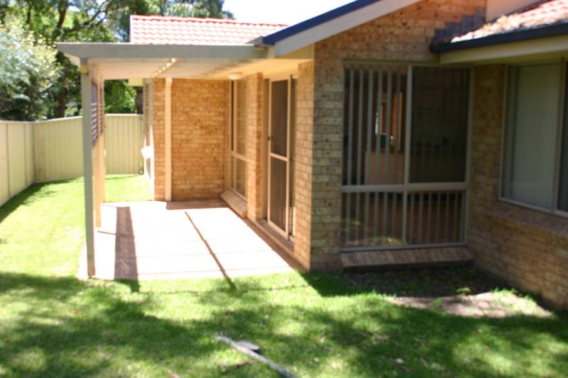 Huge Single Storey House Picture 2