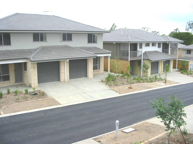 NEAR
NEW THREE BEDROOM TOWNHOUSES Picture 1