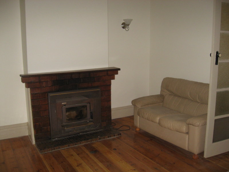 TOTALLY RENOVATED PERIOD HOME IN MURTOA Picture 2