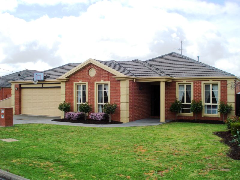 A Truly Magnificent Family Home with Space Picture 1