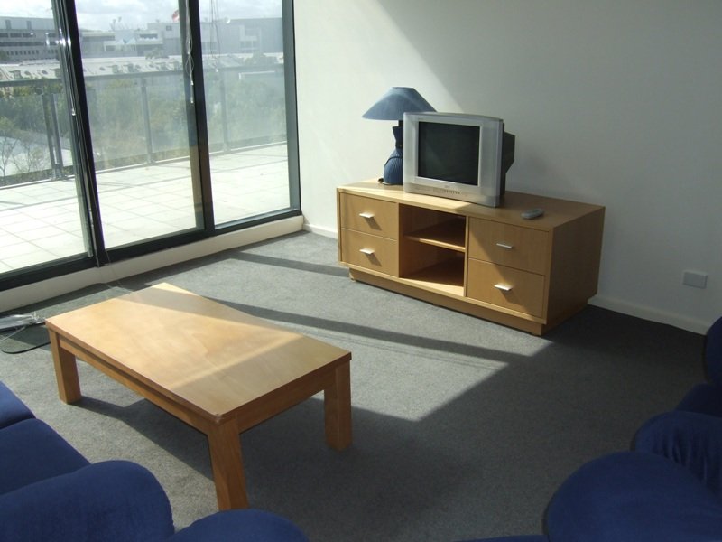 Sentinel 5th floor FULLY FURNISHED, 88 Kavanagh St: Fall In Love! L/B Picture 1