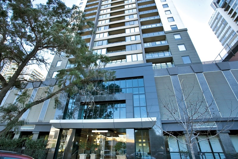 Yarra Condos 17th floor, 38 Kavanagh St: Fully Repainted Throughout! Picture 1