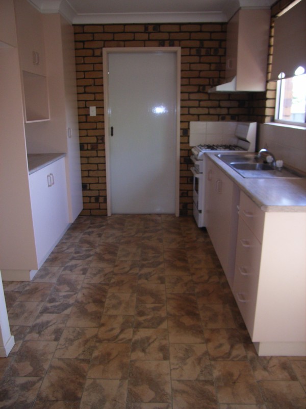 Neat and Tidy Brick Duplex Picture 2