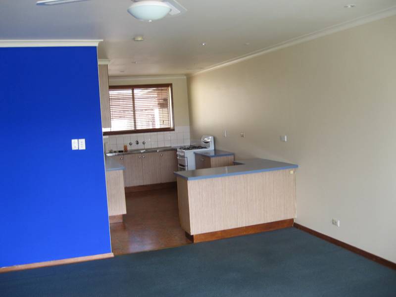 EXCEPTIONAL TWO BEDROOM UNIT Picture 2