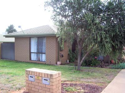 FOUR OUTSTANDING UNITS IN RED CLIFFS Picture