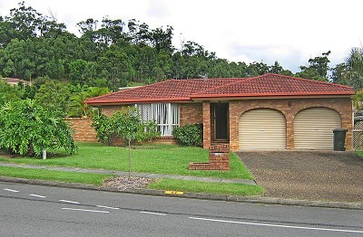 Bargain Buying in Currumbin Picture